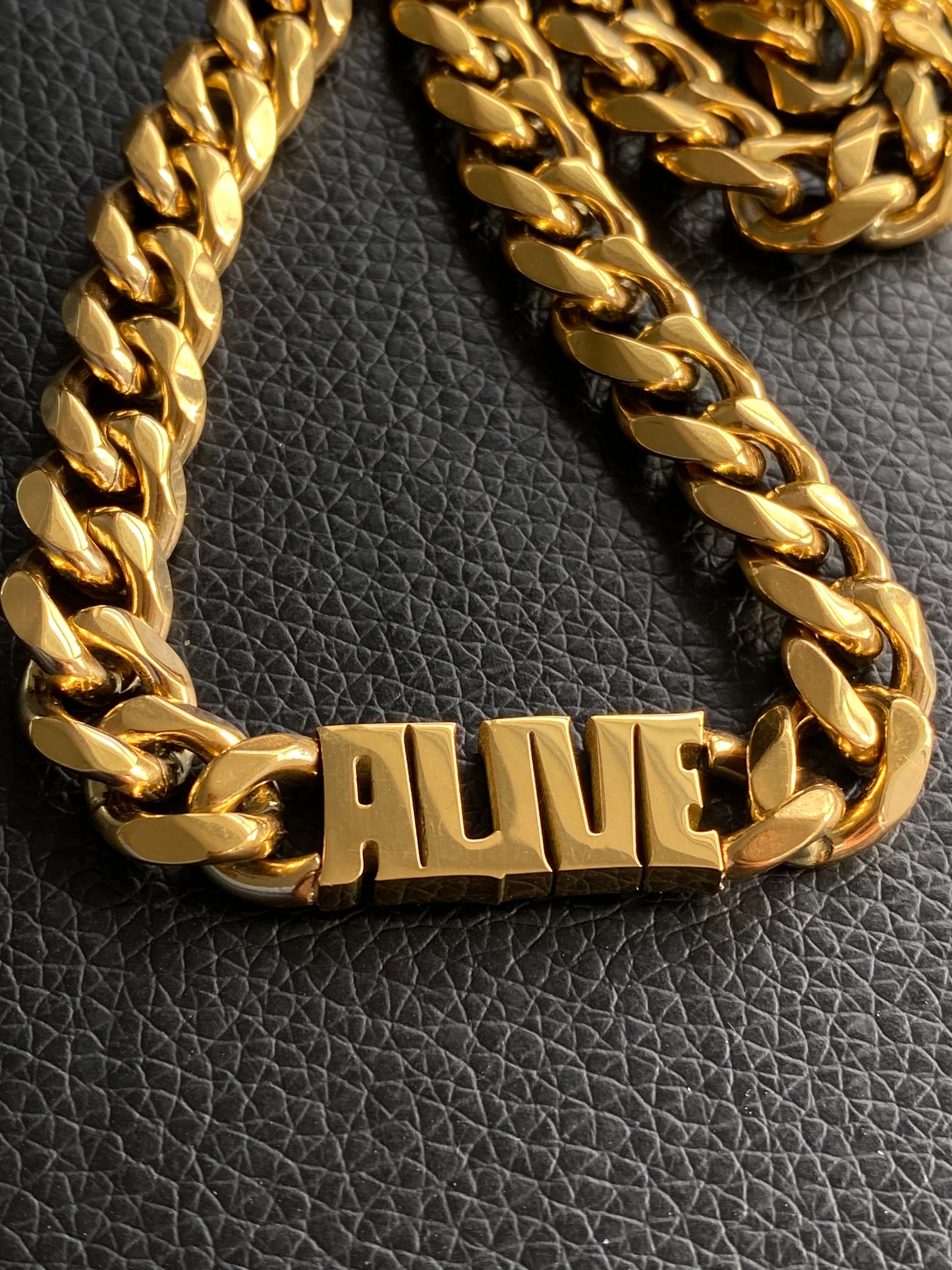 Choker Nameplate Necklace