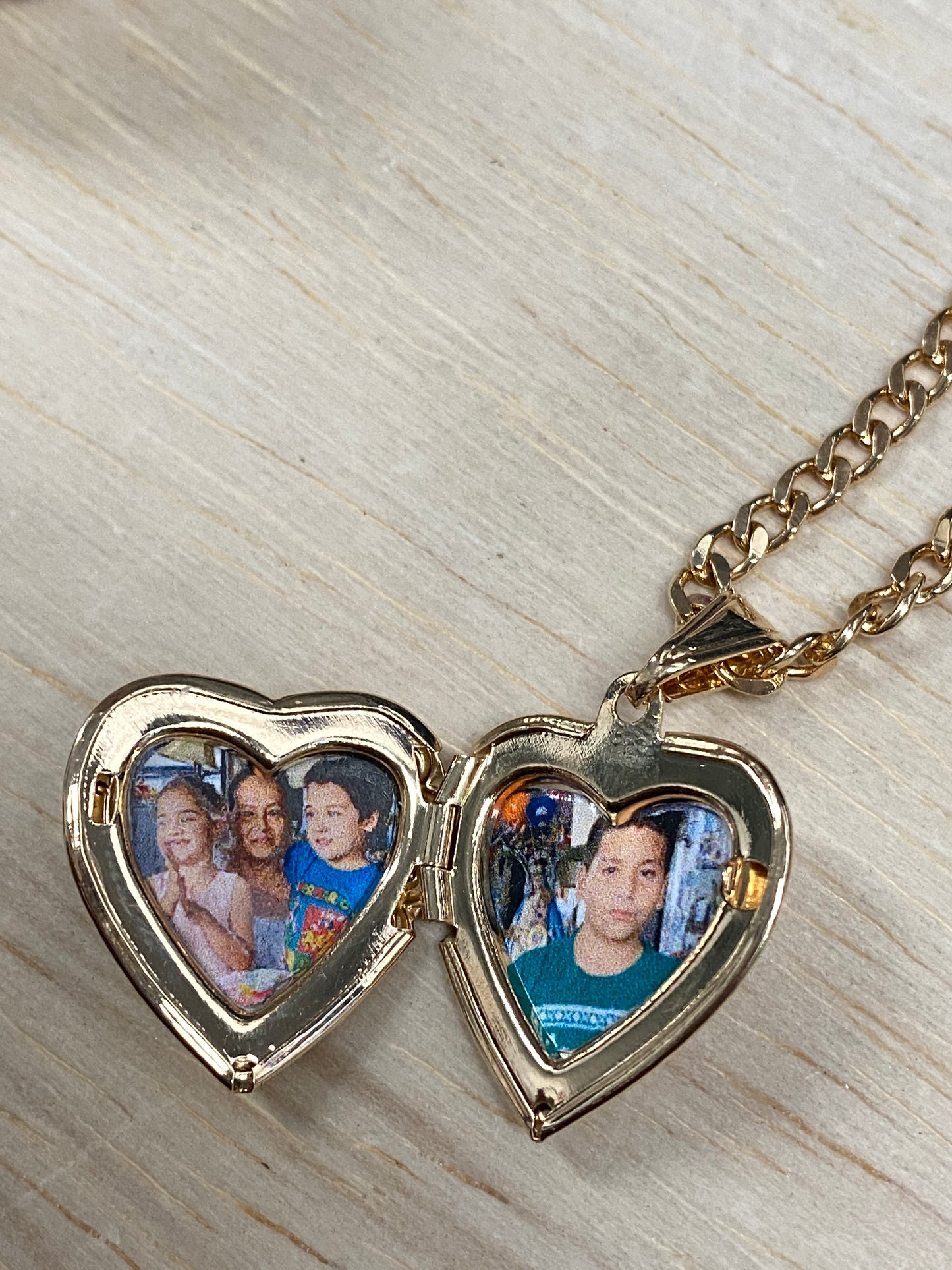 Home Lockets Necklace
