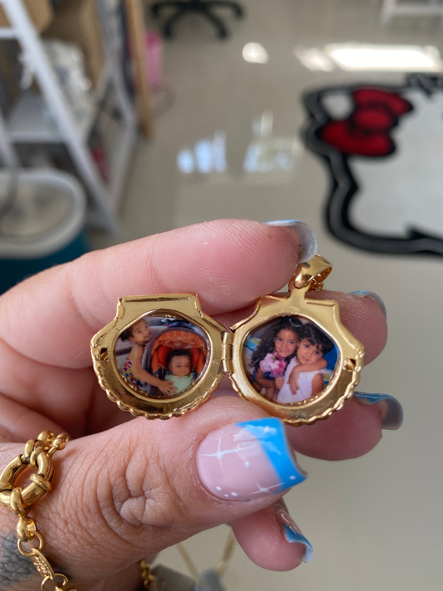 Home Lockets Necklace