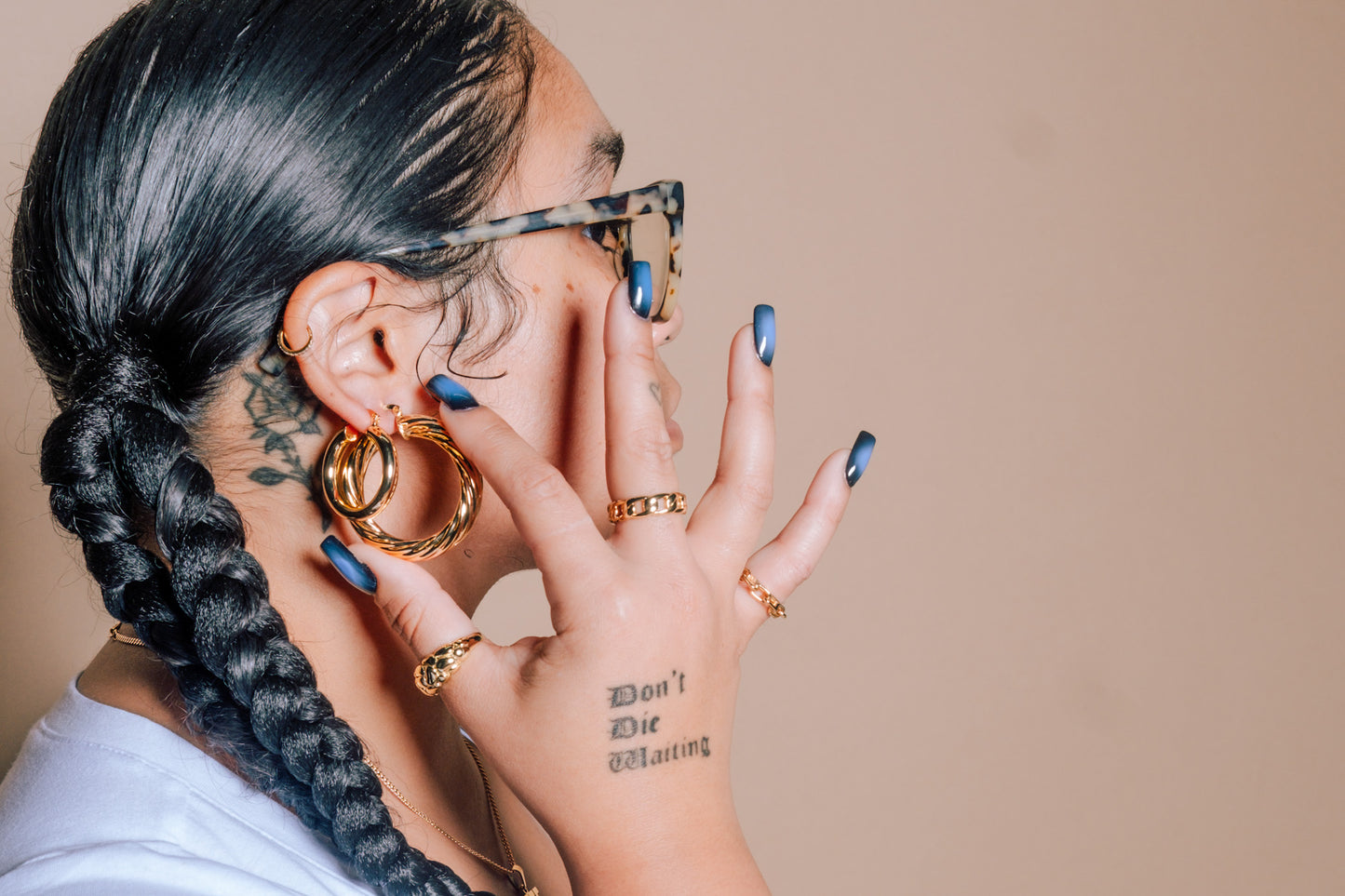 Throne Hoop Earrings