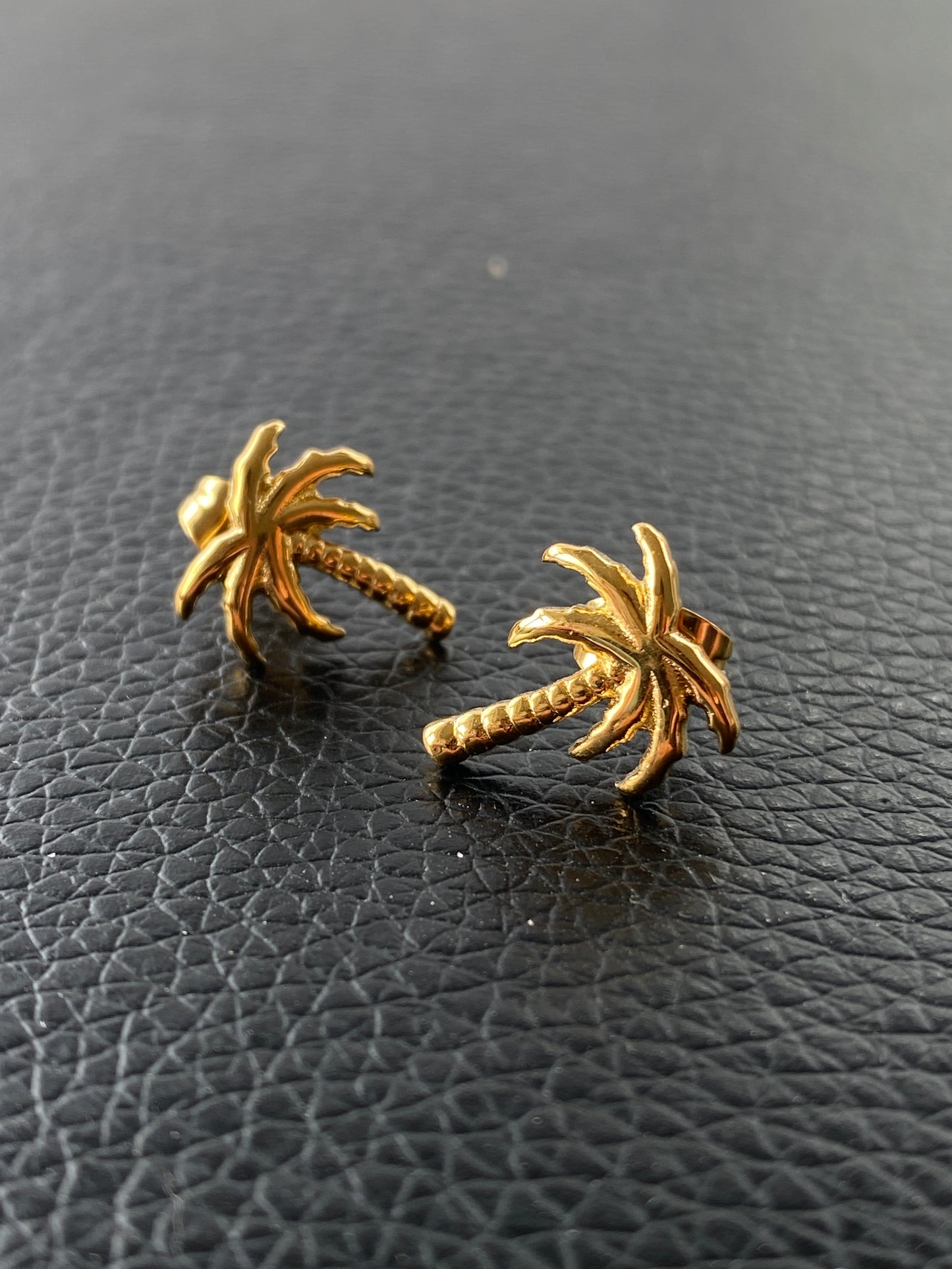 Palm tree Stud Earrings